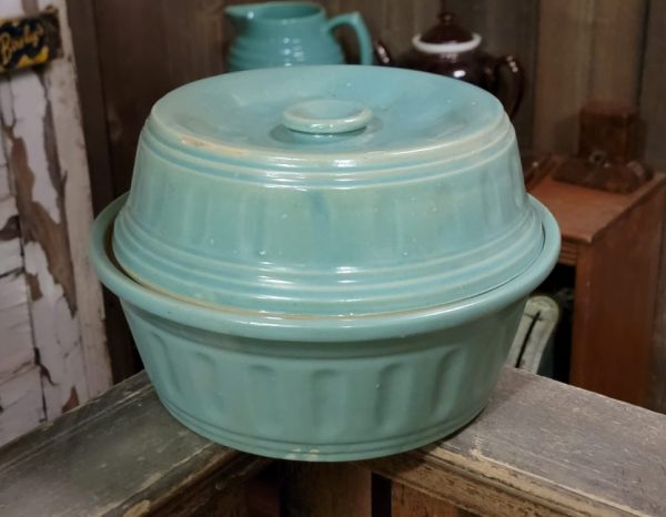 Green Crock Casserole Dish With Lid