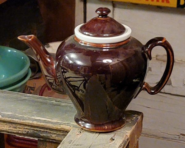 McCormick Brown Teapot