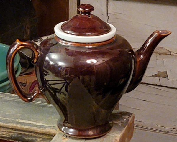 McCormick Brown Teapot Back