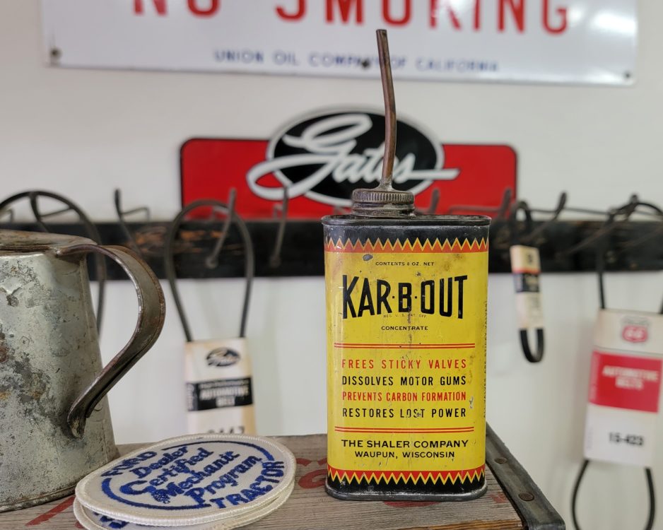 Kar-B-Out Concentrate Can-Grumps Vintage Garage Décor