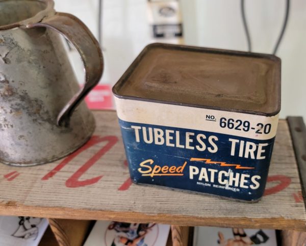 Dillectric Tubeless Tires Speed Patches Lid