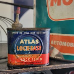 Atlas Lock-Ease Graphited Lock Fluid Can