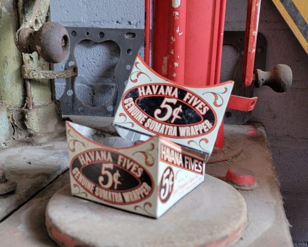 Havana Fives Tin Cigar Display