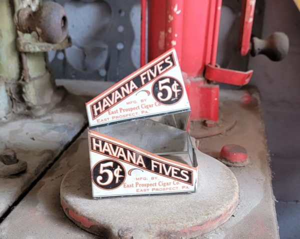 Havana Fives Tin Cigar Display Sides