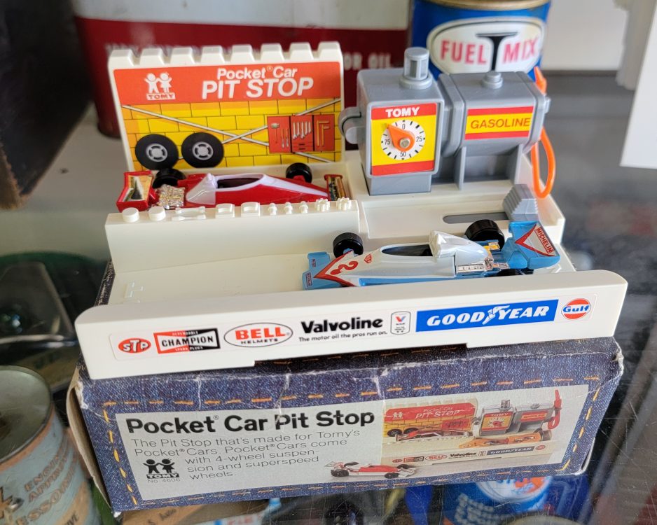TOMY Pocket Car Pit Stop Grumps Vintage Toys So-Cal