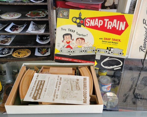 Jack Built Toys Snap Train Open