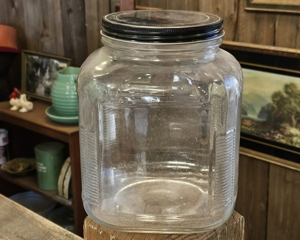 Kitchen Countertop Jar Black Lid