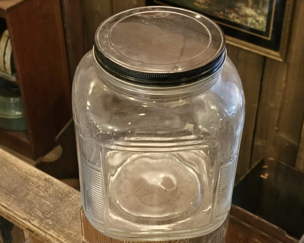 Kitchen Countertop Jar Black Lid Top