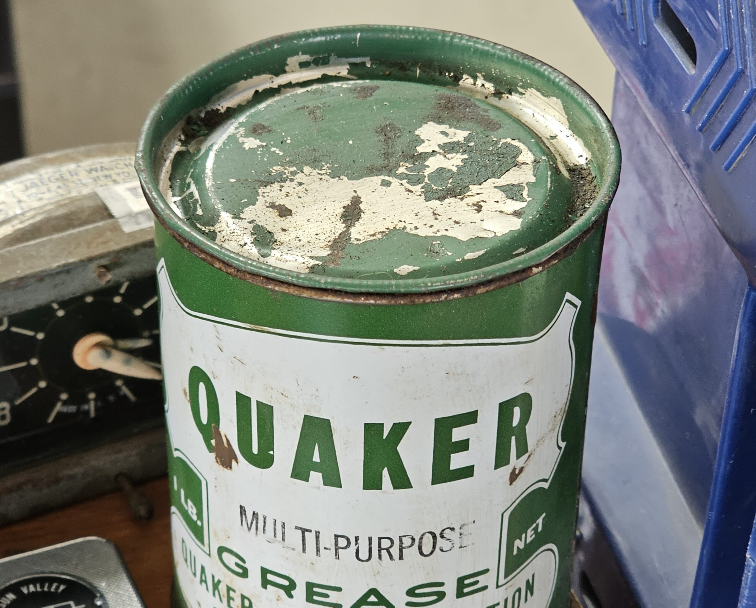 Quaker Oil Multi-Purpose Grease Can Top