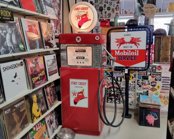 Texaco Fire-Chief Wayne 605 Gas Pump, Restored