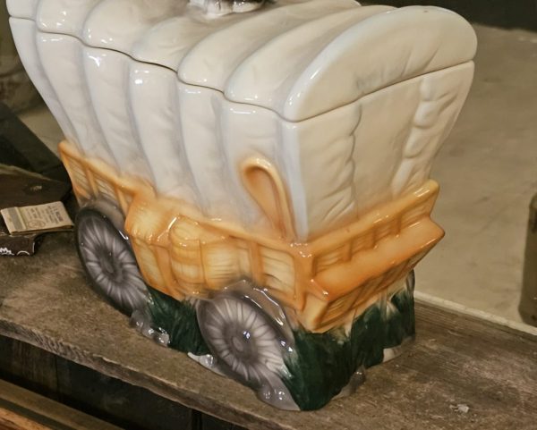 American Retro Covered Wagon With Dog On Top Cookie Jar Right