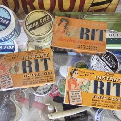 RIT Instant Fabric Dye Set, 1930s