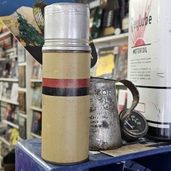 Thermos Tan, Red & Black