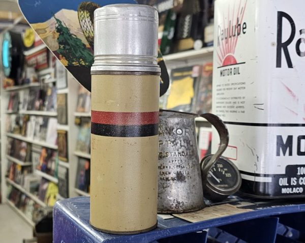 Thermos Tan, Red & Black