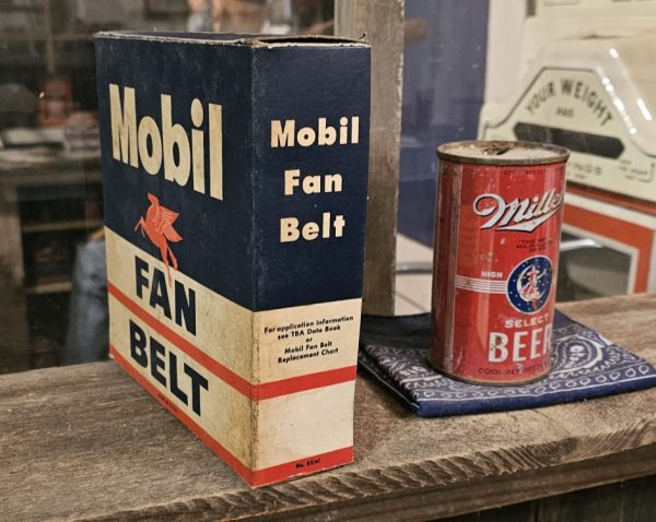 Mobil Fan Belt Box Right