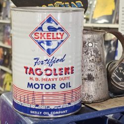 Skelly Tagolene Heavy Duty Motor Oil Can, Quart