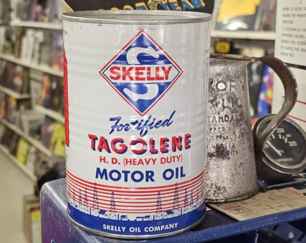 Skelly Tagolene Heavy Duty Motor Oil Can, Quart Back