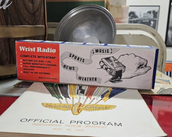 Windsor Model WR-200 Wrist Radio Box Back