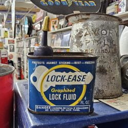 LOCK-EASE Graphited Lock Fluid Tin